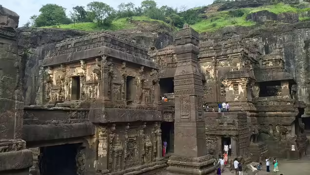 அதிசய ஆலயங்கள்:எல்லோரா குகைக்கோவில் கைலாச நாதர் சிவன் கோவில்! 5 எல்லோரா குகைக்கோவில் கைலாச நாதர் சிவன் கோவில்!