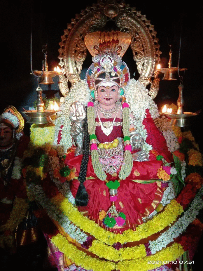 முப்பந்தல் இசக்கி அம்மன்