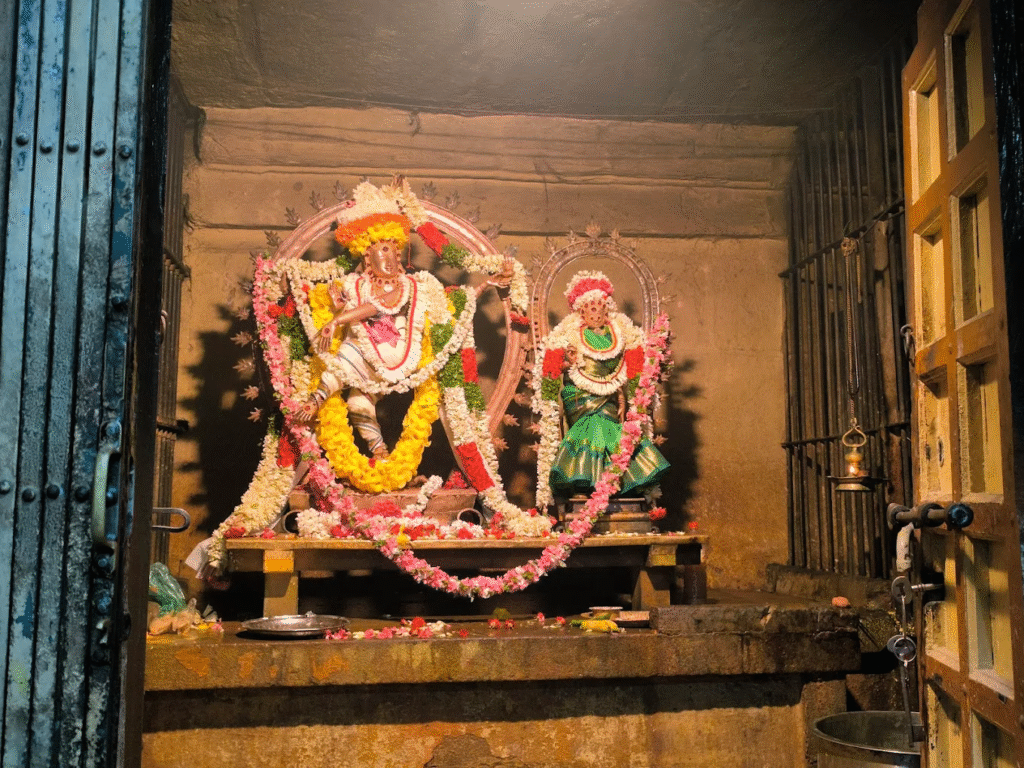 ஆதி கும்பேஸ்வரர் கோயில்